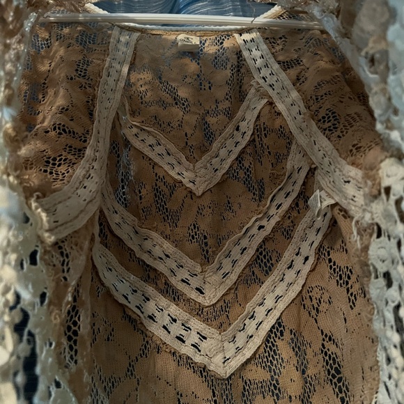 O'Neill Rayla Fringe Trim Crochet Poncho - Picture 4 of 6